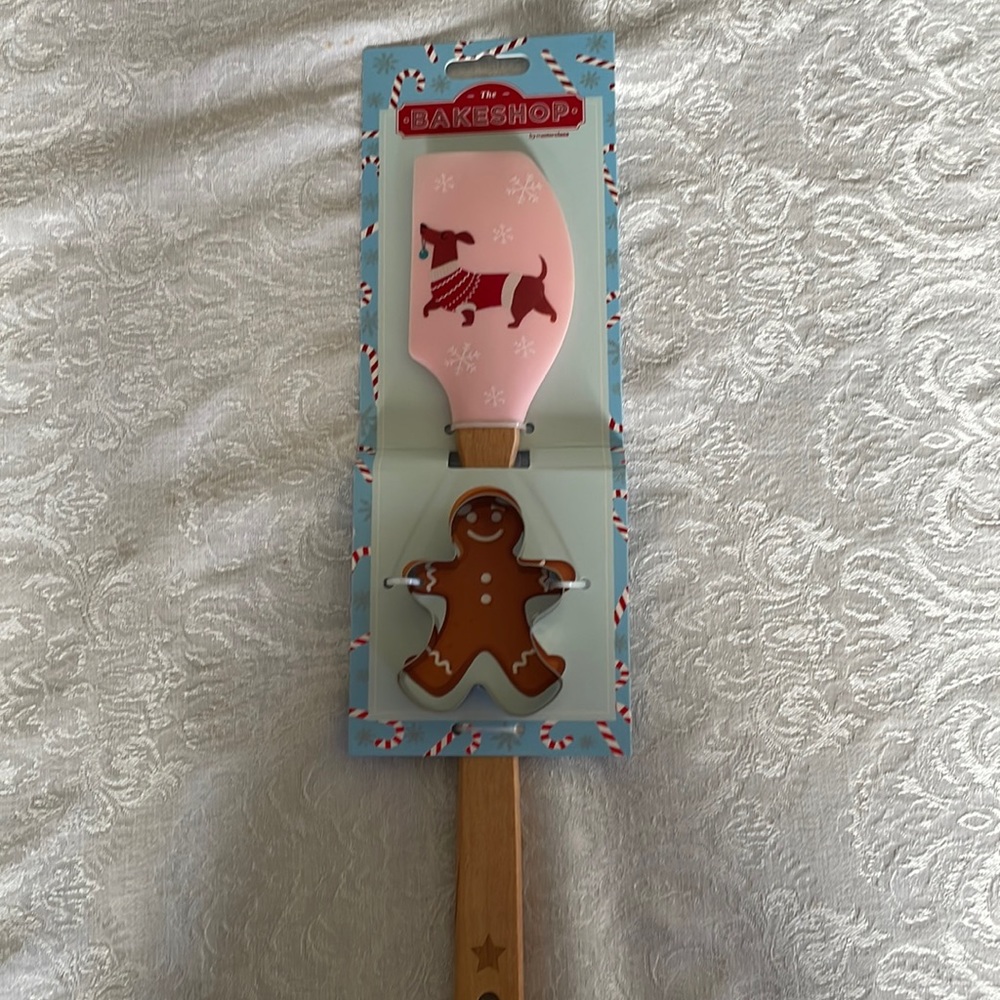 Adorable Dachshund  themed silicone spatula with cookie cutter.